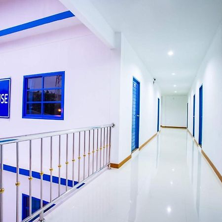アーントーン Blue Houseアパートホテル エクステリア 写真