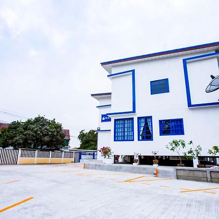 アーントーン Blue Houseアパートホテル エクステリア 写真