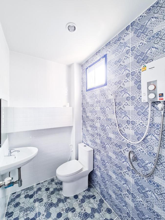 アーントーン Blue Houseアパートホテル エクステリア 写真